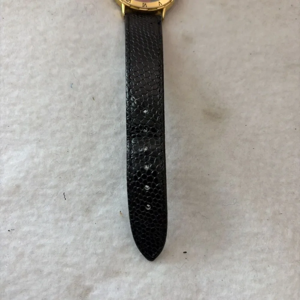 Vintage GUCCI Red Green Gold Quartz Ladie's Watch 9000L Alligator Band